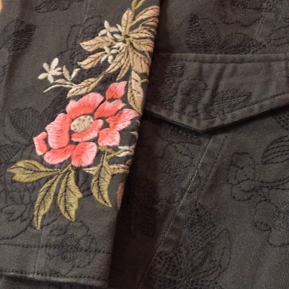 Carmen Embroidered full length boho gypsy festival - Picture 3 of 8